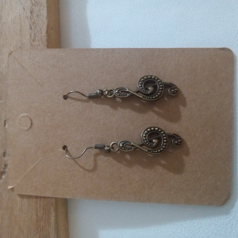 Elegant Clef Note Earrings